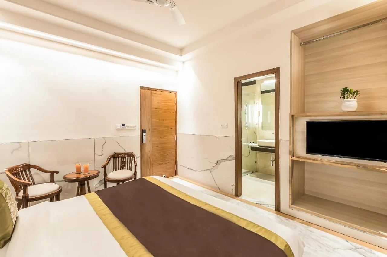 Hotel Star By Star Group- Near Delhi Airport New Delhi