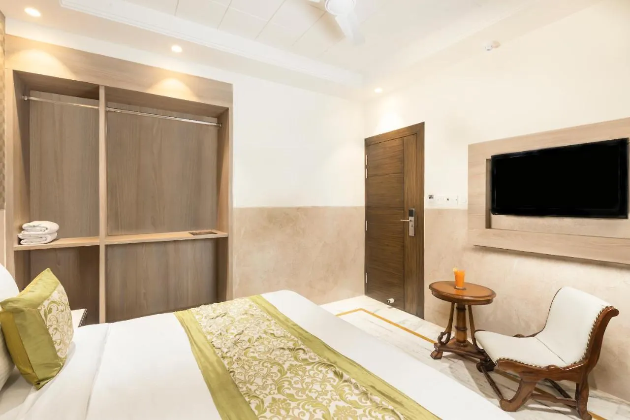 Hotel Star By Star Group- Near Delhi Airport New Delhi