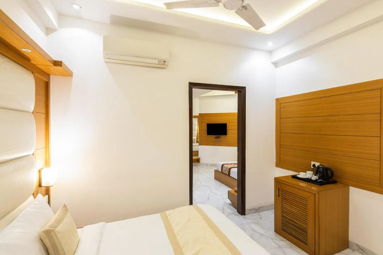 Hotel Star - Near Delhi Airport Neu-Delhi