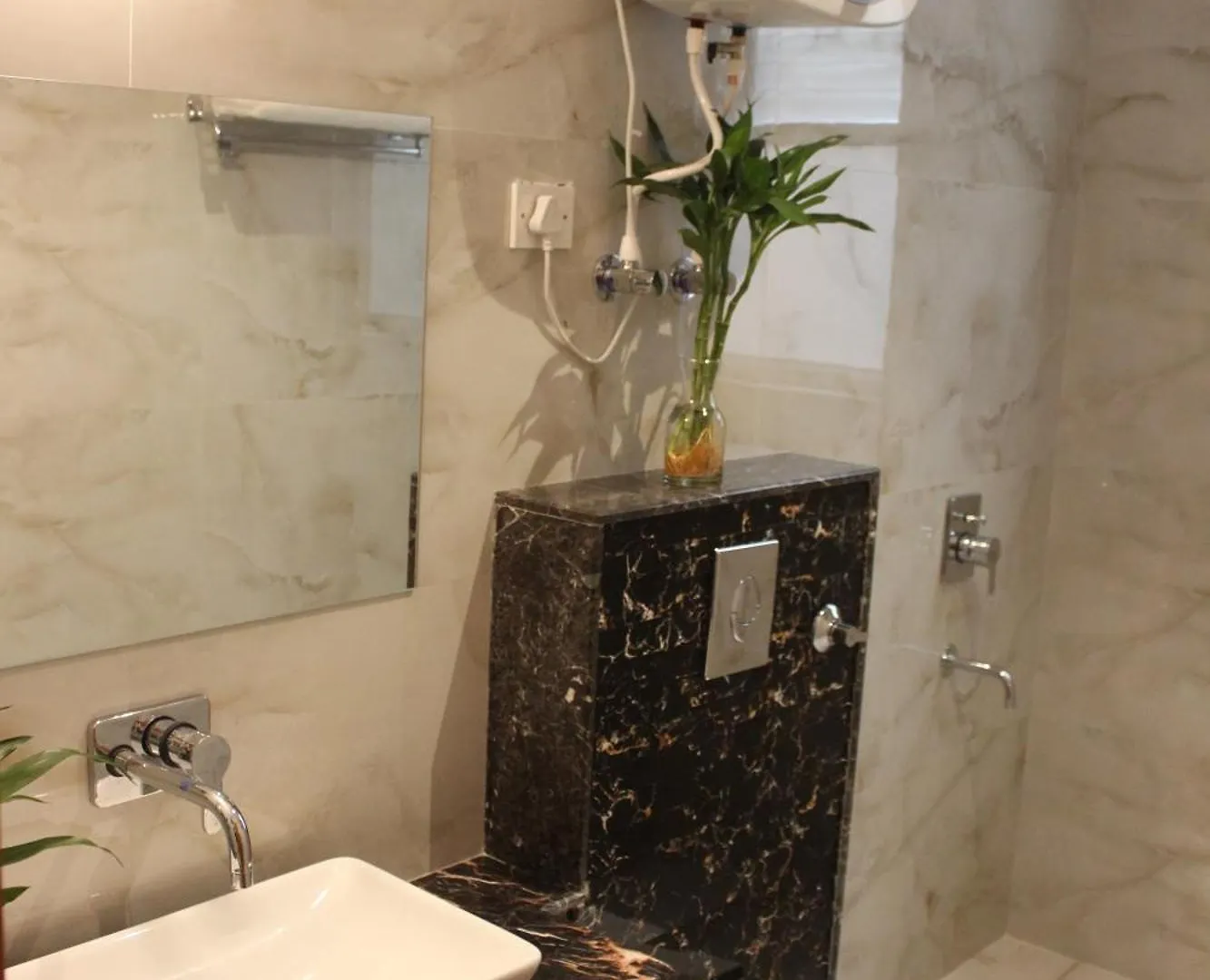 Hotel Star By Star Group- Near Delhi Airport New Delhi