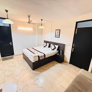 Hauz Khas Homestay New Delhi